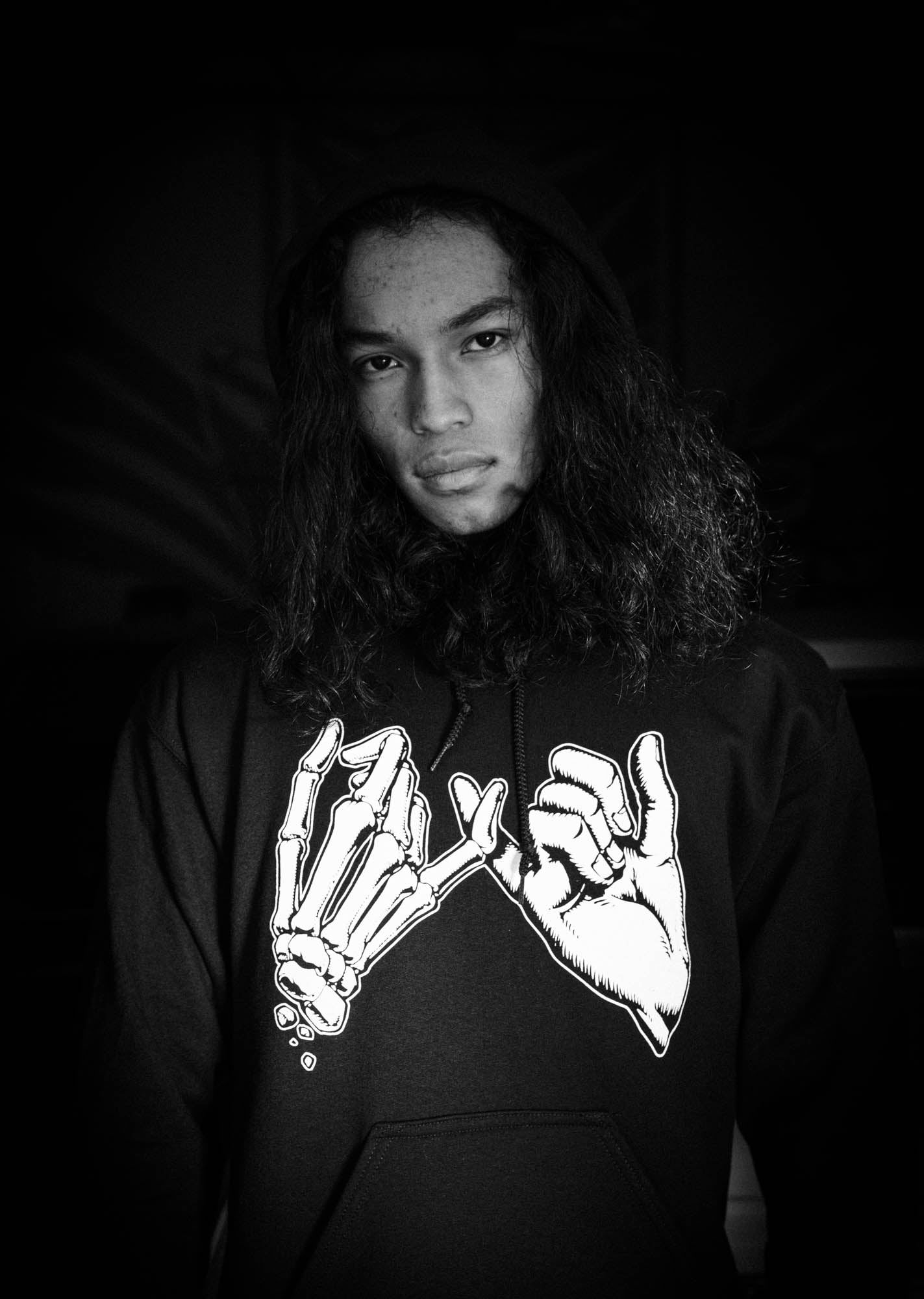 Unisex black hoodie with promise (Yakusoko) design on front in white ink and black cloud Kuro Kumo Japanese kanji characters in gray on back.