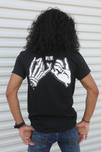 Black cotton unisex short-sleeved T-shirt with yakusoku (promise) design on back